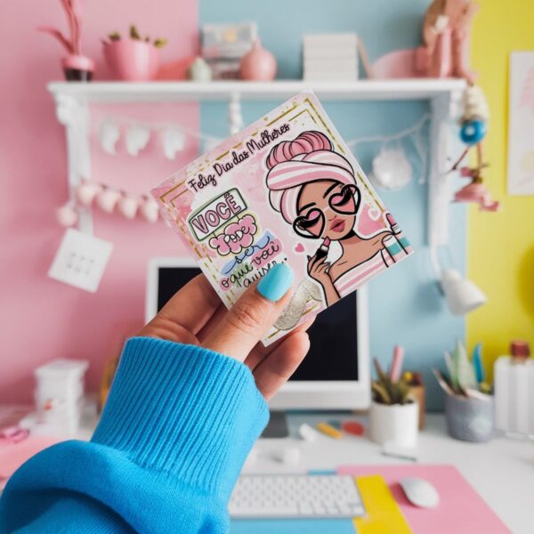 Artes Digitais para Dia das Mulheres: Cards e Fundos PNG