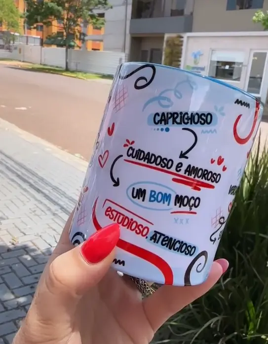 Desenho Criativo 'Coração-Aeroporto' para Caneca em JPG
